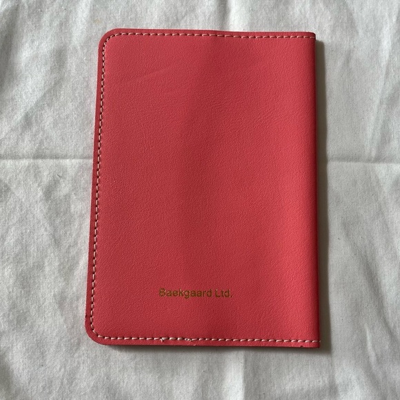 Baekgaard Fun Leather Pink Passport Holder NWOT. - Picture 2 of 6